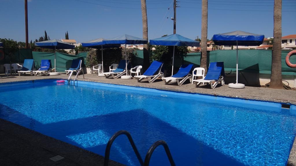 Klashiana Hotel Apartments Вороклини Экстерьер фото