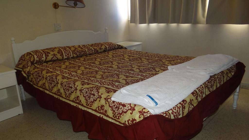 Klashiana Hotel Apartments Вороклини Экстерьер фото