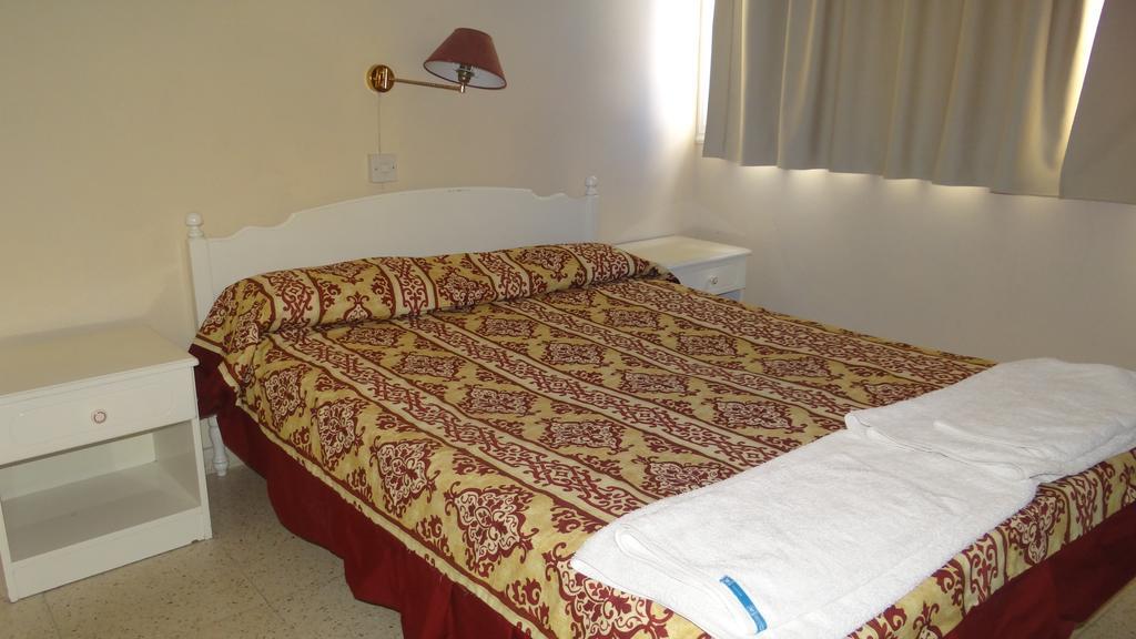 Klashiana Hotel Apartments Вороклини Экстерьер фото
