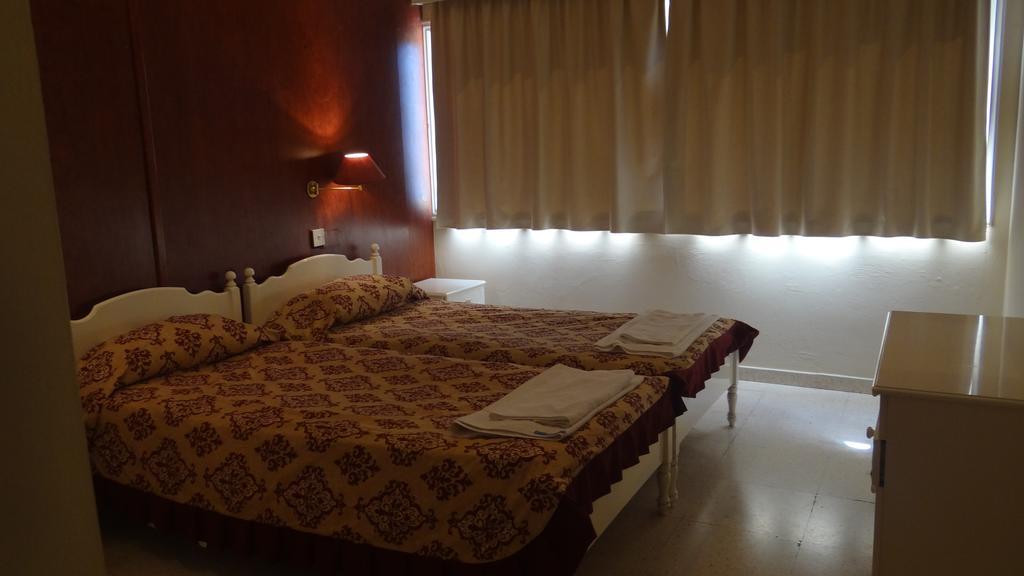 Klashiana Hotel Apartments Вороклини Экстерьер фото