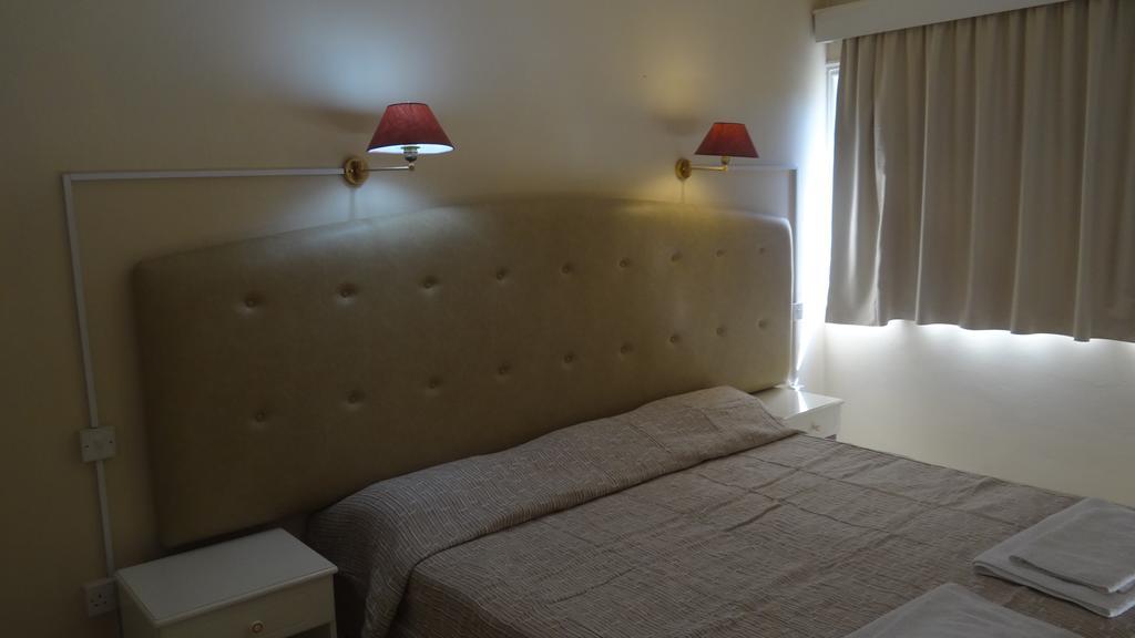 Klashiana Hotel Apartments Вороклини Экстерьер фото