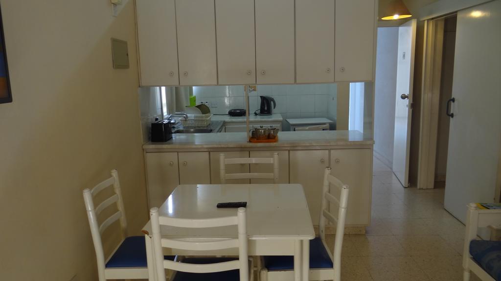 Klashiana Hotel Apartments Вороклини Экстерьер фото