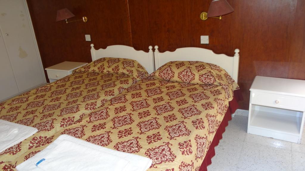 Klashiana Hotel Apartments Вороклини Экстерьер фото